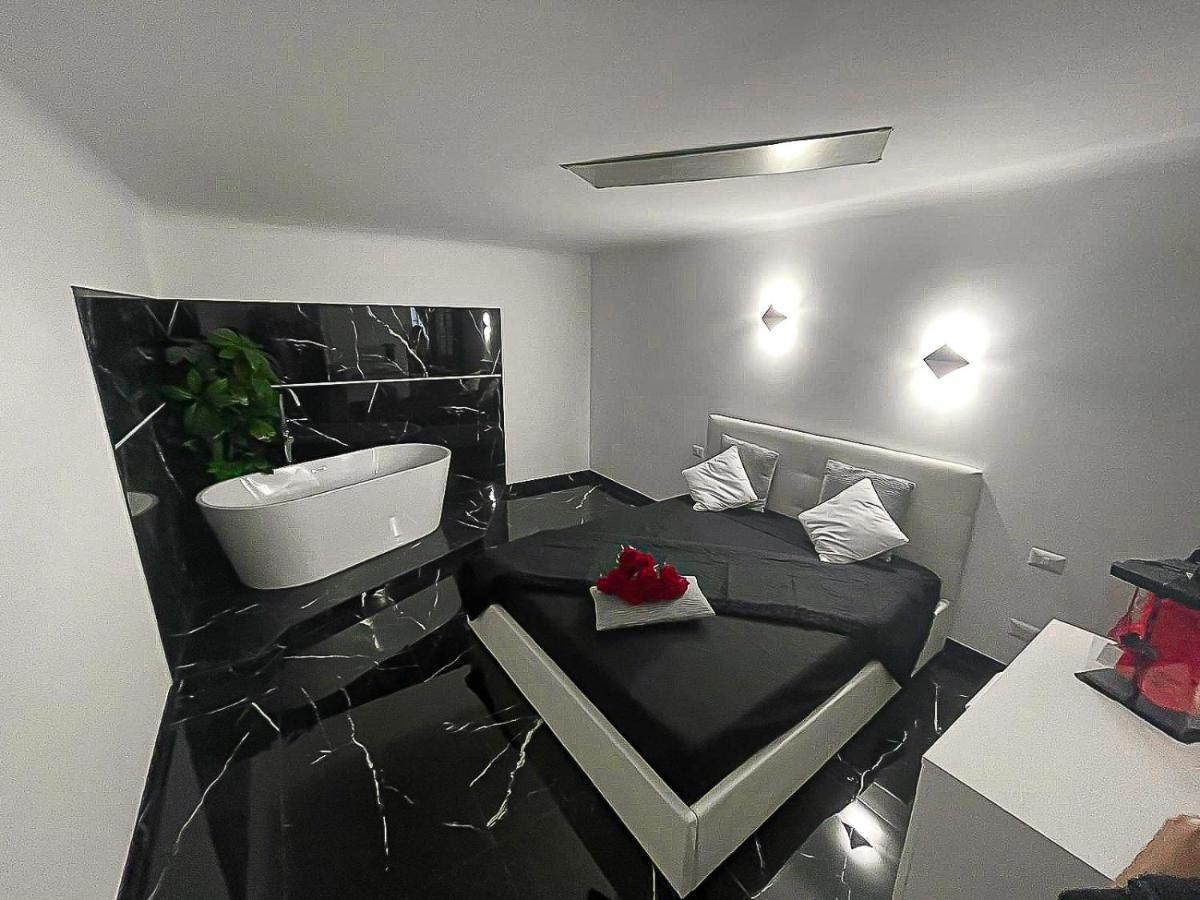 The Marble House Apartman Bari Kültér fotó