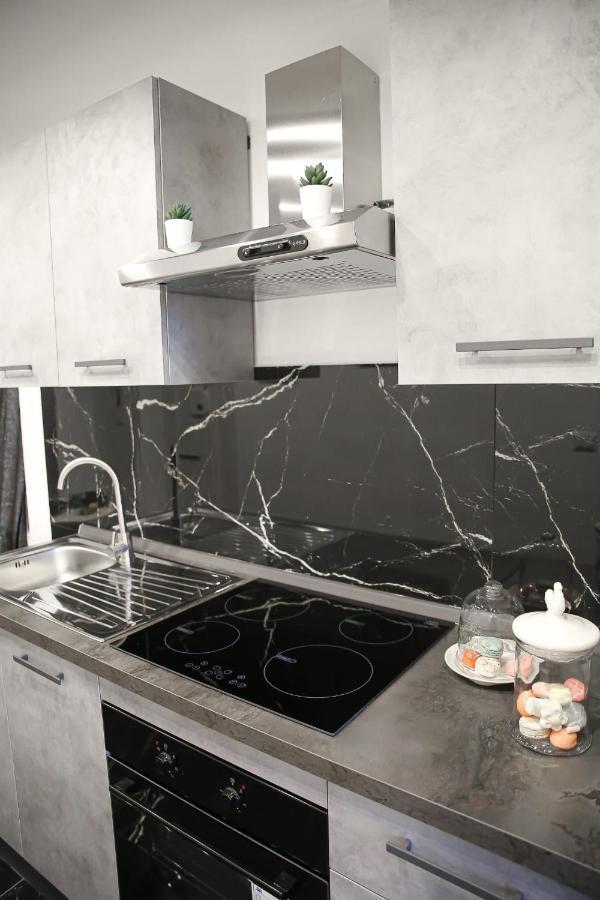 The Marble House Apartman Bari Kültér fotó